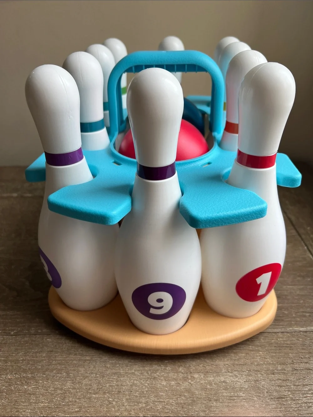 NWOT Chuckle & Roar Kids Bowling Set 10-Pin Bowling Game with Storage Caddy